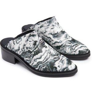 MIISTA Bryn Marble Mules size 7